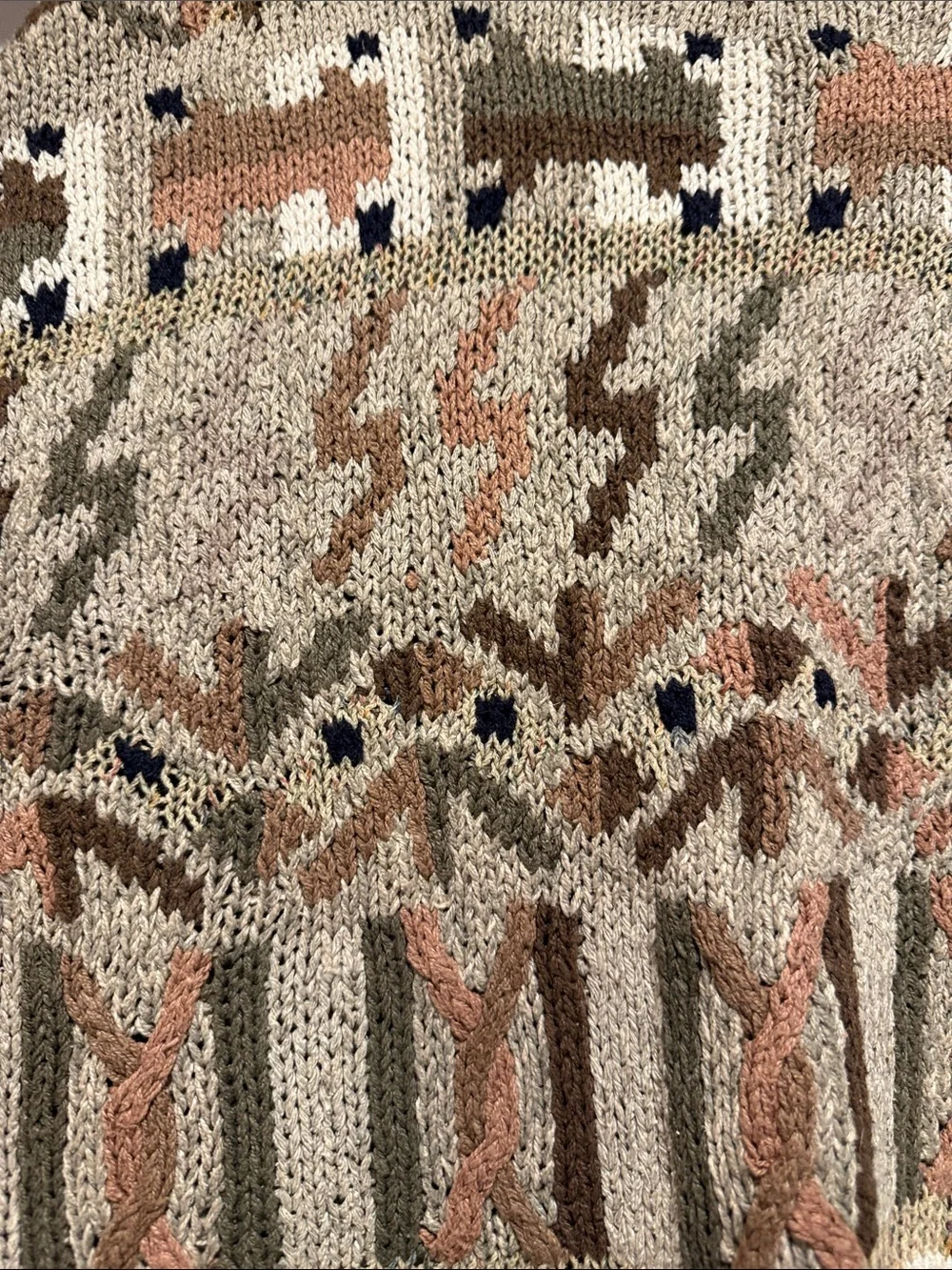 Vintage-Inspired Neutral Pattern Crewneck Sweater - Beige